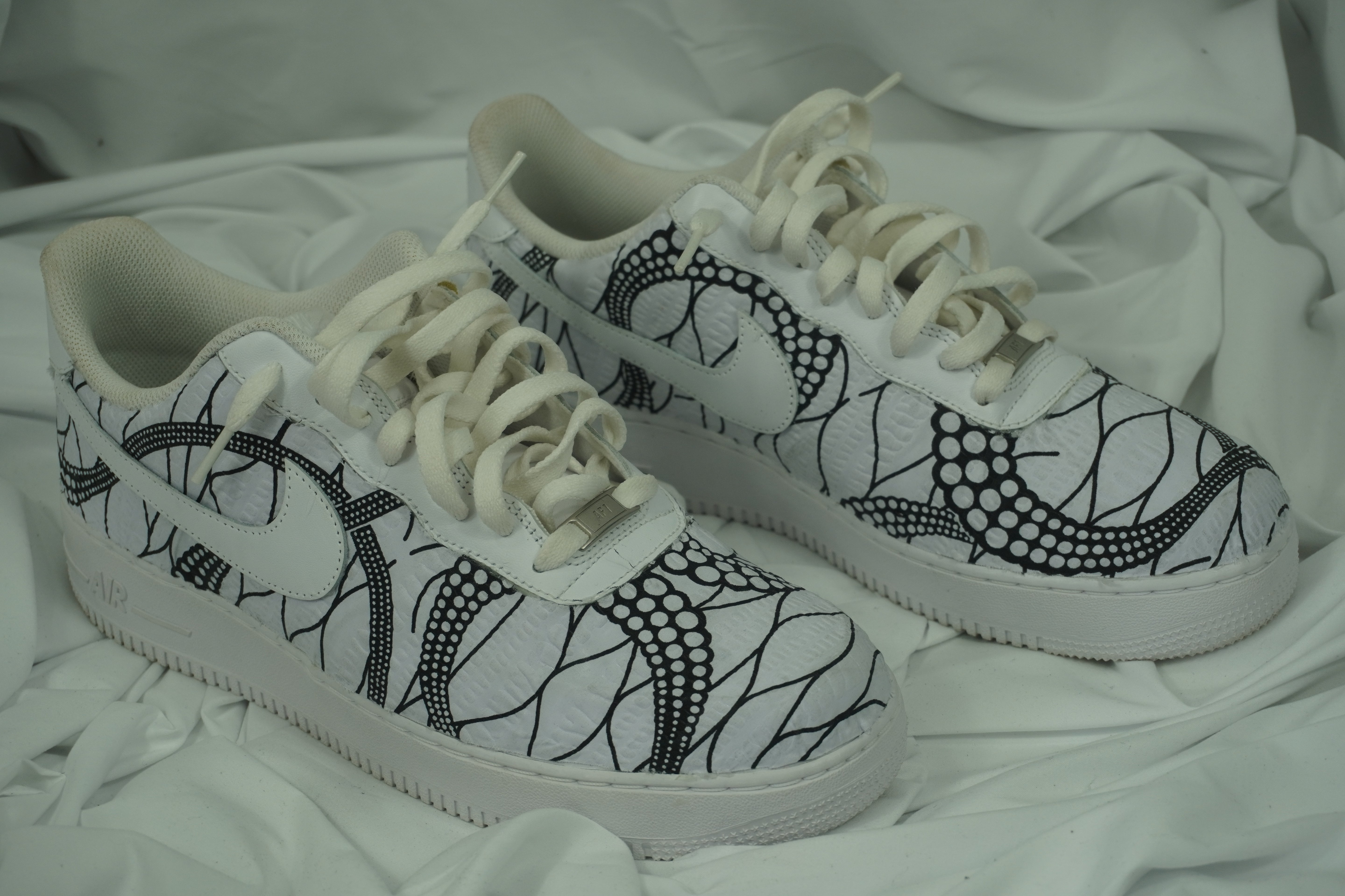 Handcrafted Ankara Air Force 1 - White Black
