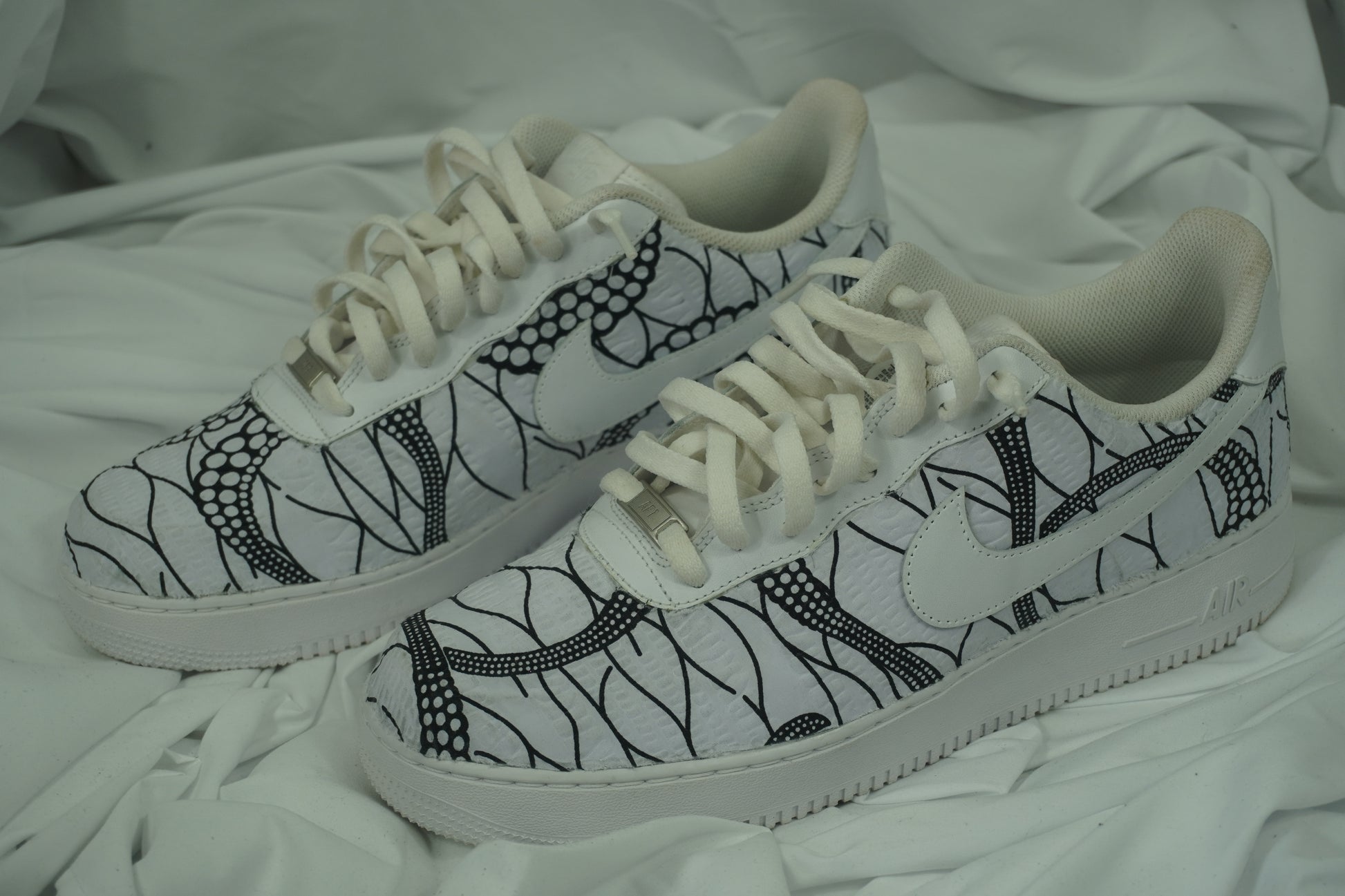 Handcrafted Ankara Air Force 1 - White Black