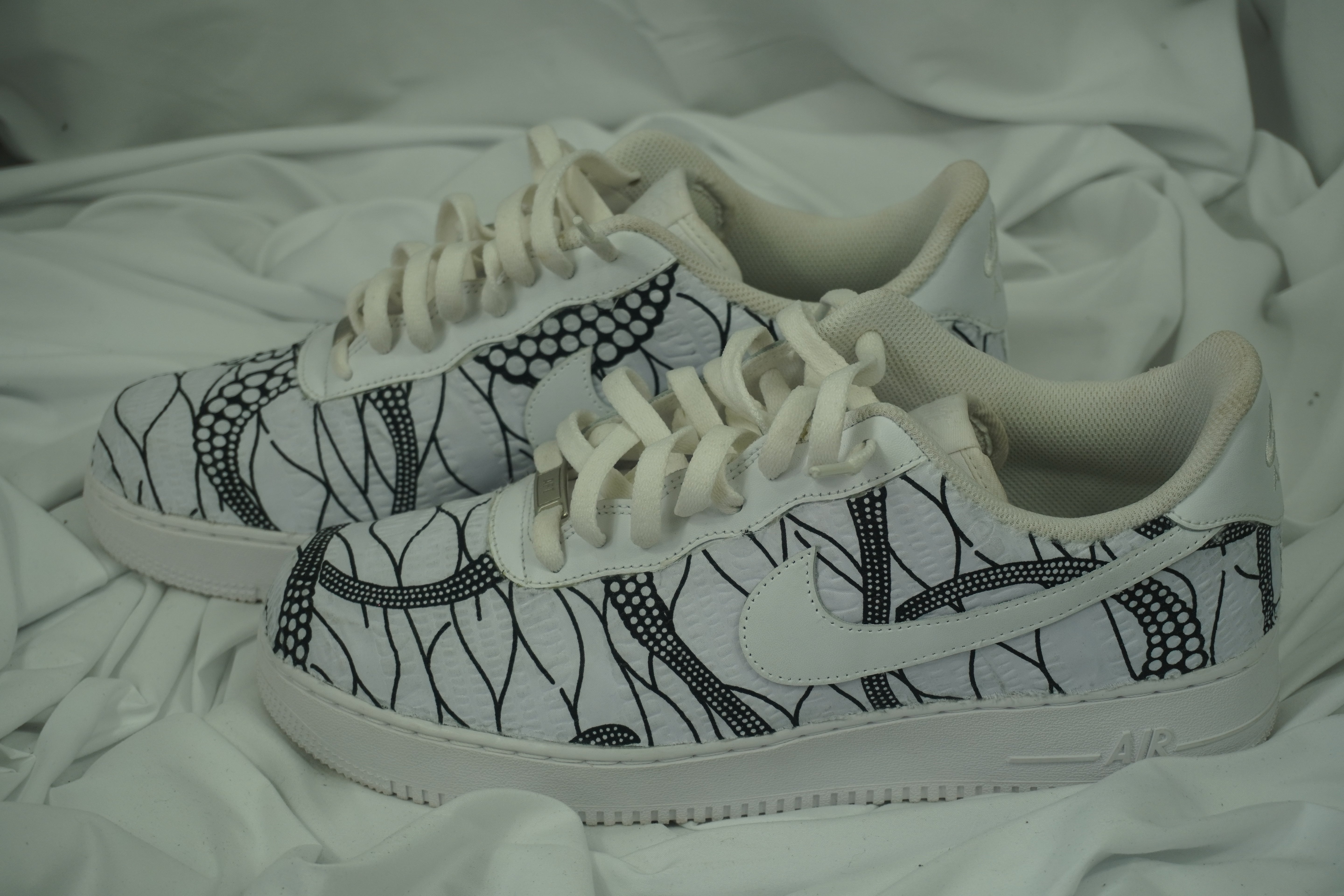 Handcrafted Ankara Air Force 1 - White Black